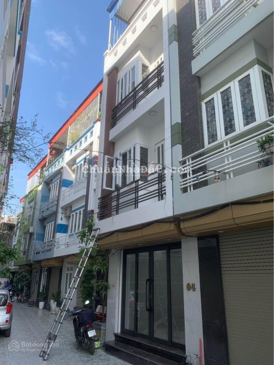 Chính chủ gửi bán nhà phố Lê Hồng Phong, Hà Đông, 54m2, 3 tầng, ô tô tận cửa, chỉ dưới 8 tỷ