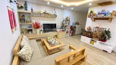 Chính chủ cần bán căn hộ 85m2 gồm 2 ngủ, 2vs. Chung cư Dương Đình Nghệ nội thất đầy đủ giá 5,9 tỷ