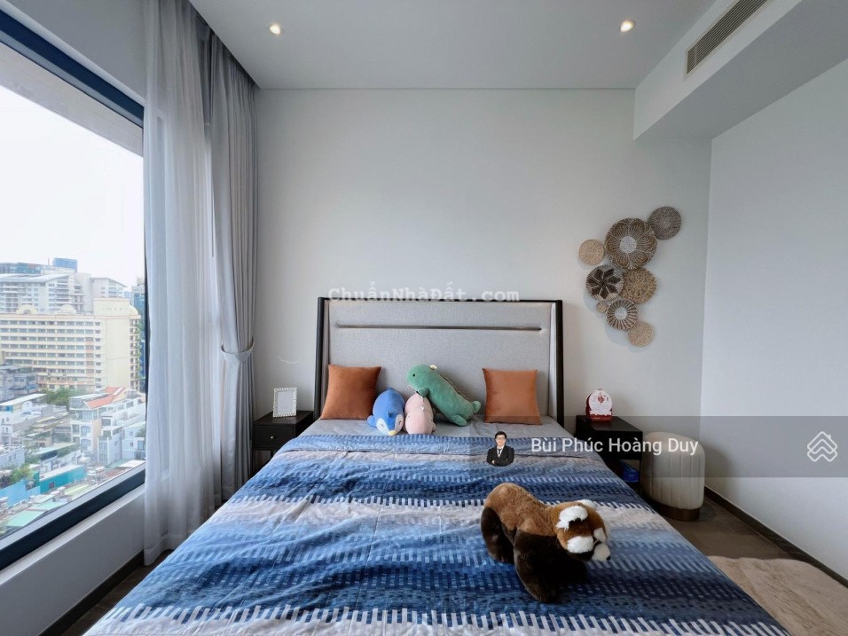 Bán gấp căn hộ 3PN 3WC 110m2 The Marq nội thất cao cấp