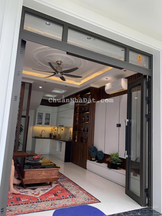 NHÀ ĐẸP YÊN HÒA  CẦU GIẤY  5 TẦNG MỚI XÂY - Diện tích: 35m² | Xây 5 tầng + 1 tum | Mặt tiền rộng