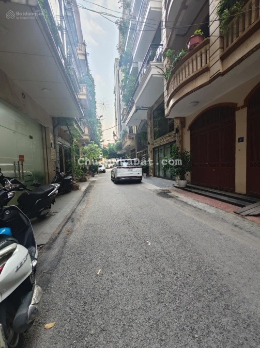 Phân lô ô tô tránh,ngõ thông phố nhân hoà,ô chờ thang máy,36m*6t*giá chào 11,9 tỷ, kdvp,spa, ở vip.