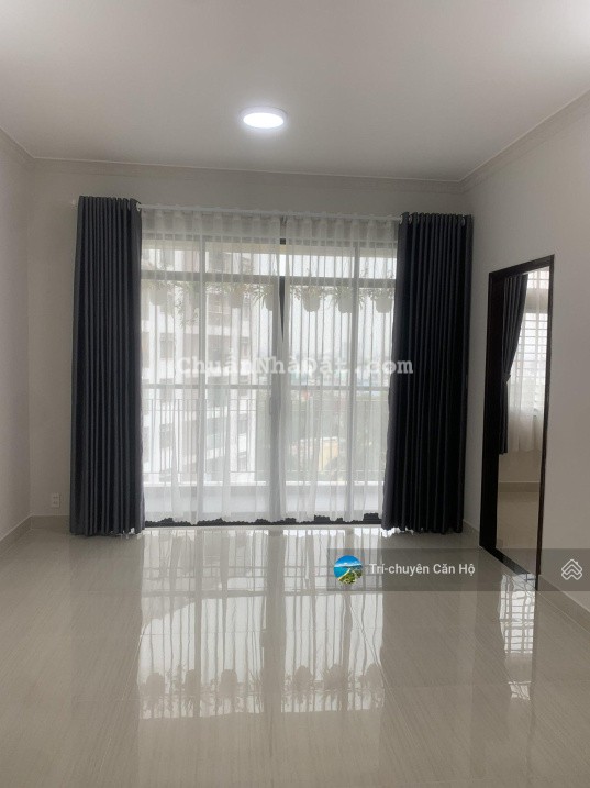 Bán chung cư 312 Lạc Long Quân Q11, căn 2PN nhiều loại diện tích, giá từ 2.5 tỷ. LH 0938 910 *** Trí