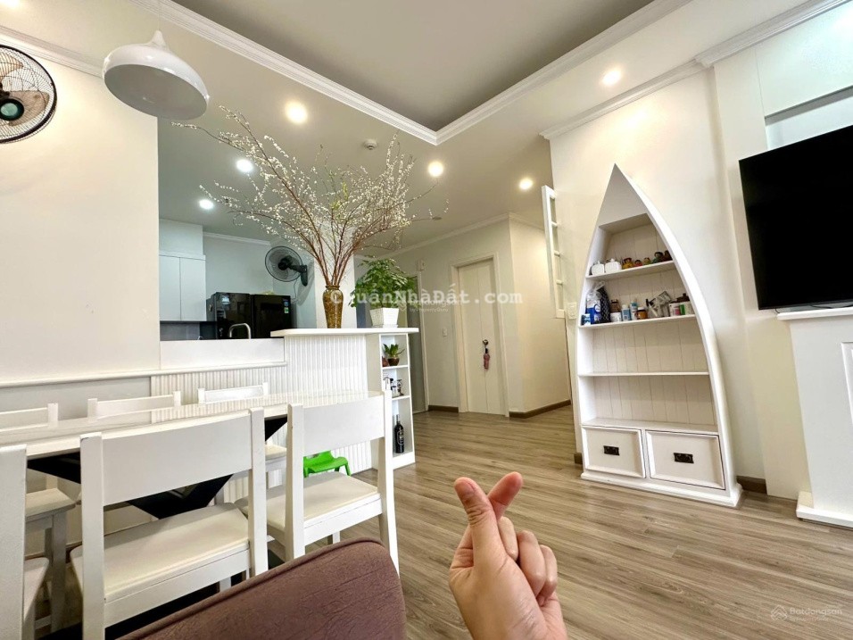 Chính chủ bán căn hộ 2pn, 2w tại Usilk City full giá tốt chỉ 5 tỷ