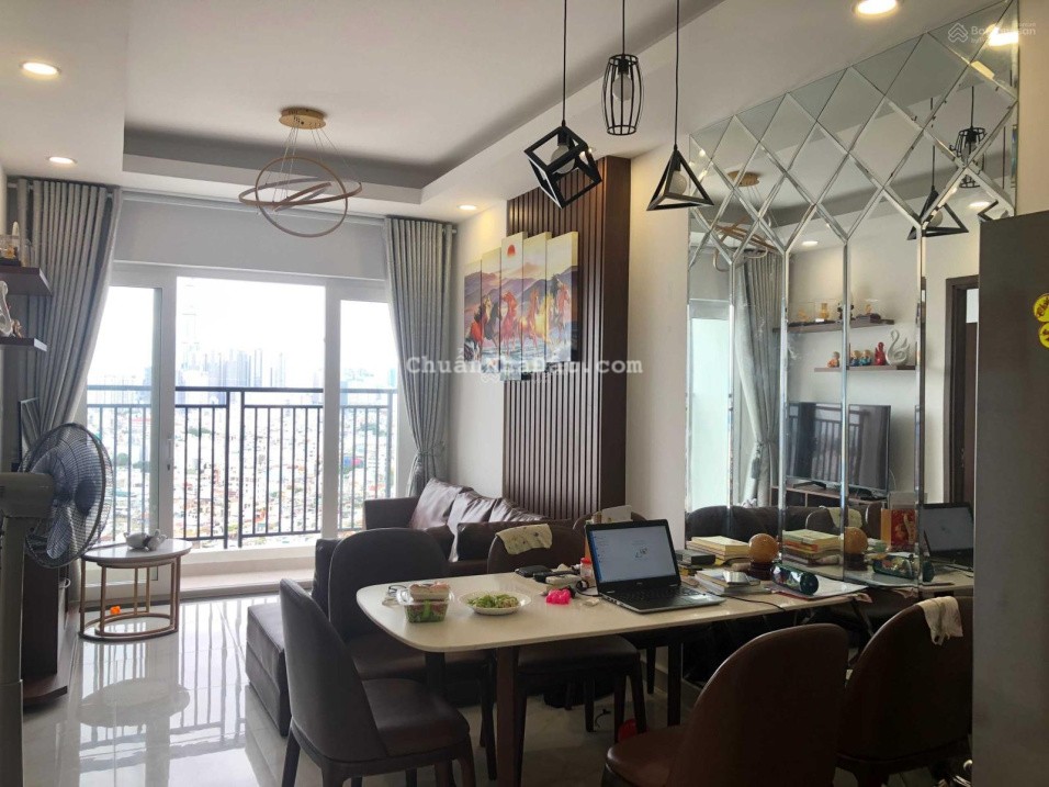 Chính chủ mình cần bán căn 2pn view Landmark 81 Nhà full nội thất