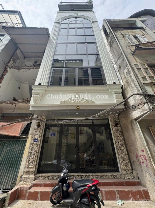 Nhà 5,5T phân lô Chùa Láng Thông Huỳnh Thúc Kháng ô tô tránh có hè, sát hồ 2 mặt thoáng