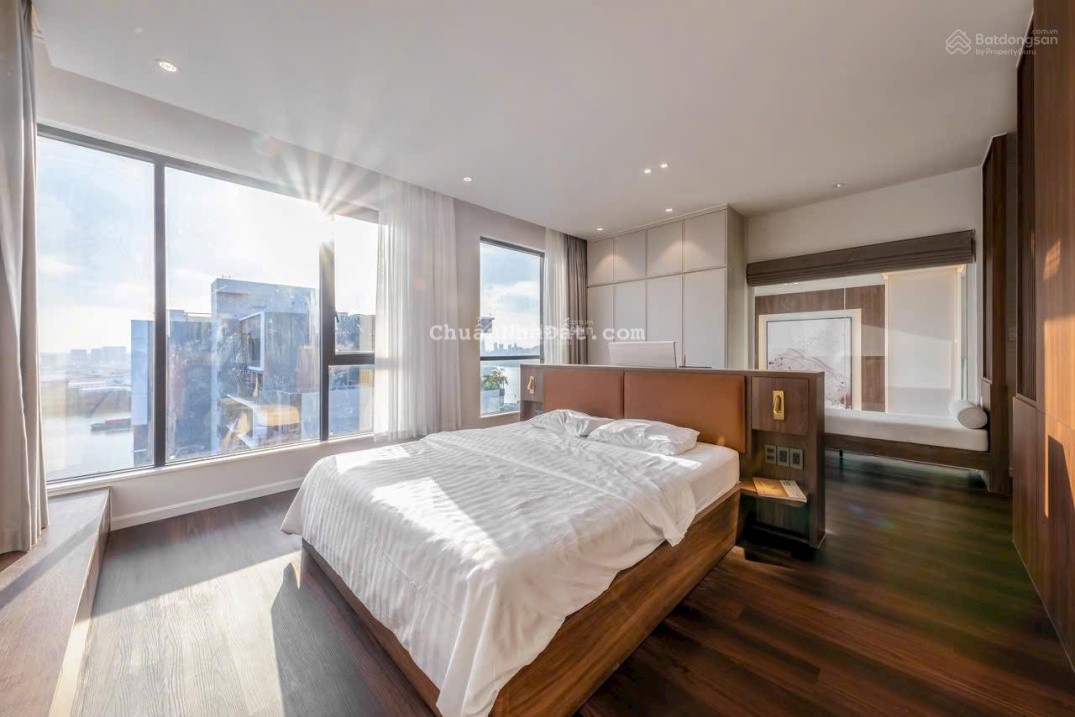 Căn hộ CC 2PN tại The Gold View, 6,6 tỷ, 92 m2, bán gấp