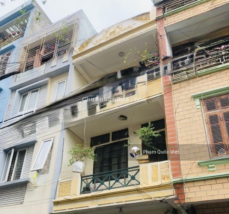 Bán nhà Nguyễn Văn Cừ, DT 32,6m2, 4 tầng, nhỉnh 10 tỷ, ô tô tránh hai mặt thoáng kinh doanh nhẹ