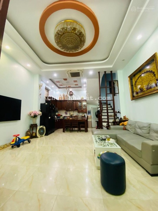 Bán nhà mặt ngõ Nguyễn Ngọc Vũ, Cầu Giấy, ngõ thông, kinh doanh, ôtô đỗ dừng, 60m2, 5 tầng, 16.4 tỷ