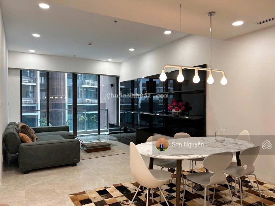 The River - Cho thuê 3PN full nội thất cao cấp - Căn góc - Thang máy riêng lên tận cửa