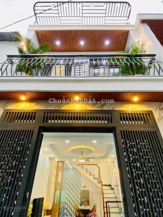 Bán nhà 1T1L ngay Nguyễn Đình Chính, P15, Phú Nhuận giá 2,3tỷ 43,2m2(4*10,8) sổ công chứng ngay