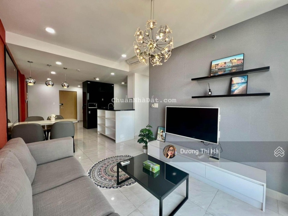 Bán căn hộ cao cấp Scenic Valley 1,77m2 có ô xe, giá 6.2 tỷ. Call 0909 740 *** Em Hà