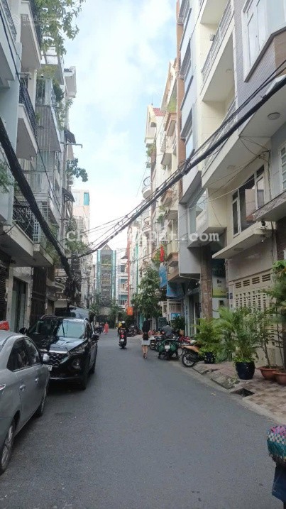 Bán nhà, 5 tầng BTCT, hẻm xe hơi, Cách Mạng Tháng 8, Quận 10, 104m2, nở hậu, thang máy xịn, 15 tỷ