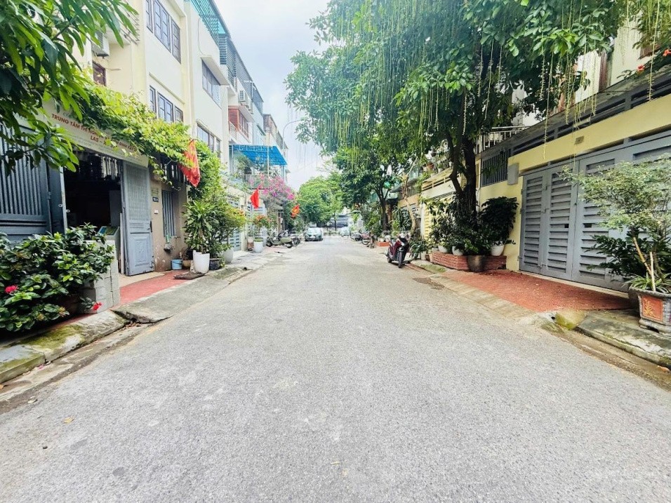 PHÂN LÔ - 2 Ô TÔ TRÁNH NHAU - PHỐ HOÀNG VĂN THÁI - VIP THANH XUÂN, 80m2 x 4 Tầng, Mặt Tiền 5m,