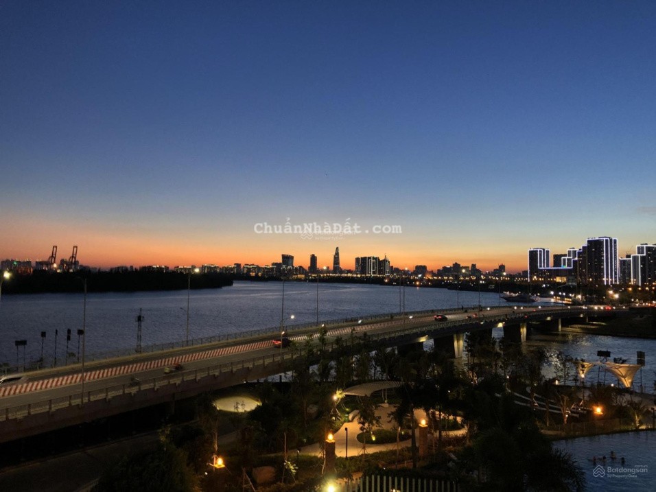 Muốn thư giãn sau giờ làm? Căn 2PN view sông mát rượi, tiện ích đẹp như resort, sẵn sàng dọn vào ở