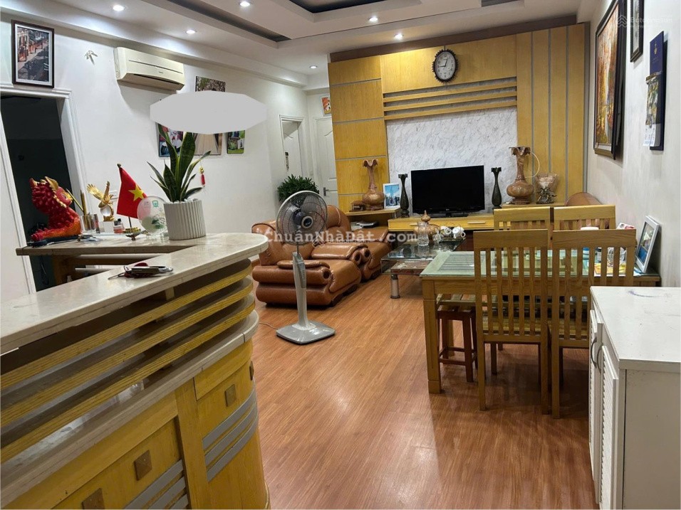 Mẹ cháu bảo đăng bán căn góc 103m2, 3PN tầng trung CT2 KĐT Văn Khê, Hà Đông. Full nội thất