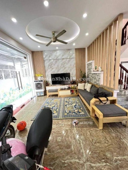 Nhà 50m2 x 5 tầng - lô góc phố Trần Cung - 2 mặt ngõ thông - chỉ 11,5 tỷ