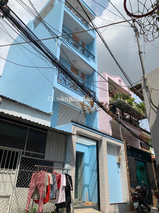 Cho thuê nhà riêng 4PN, 3WC, 200m2, 13 triệu, tại Bùi Quang Là, p 12, Gò Vấp, HCM