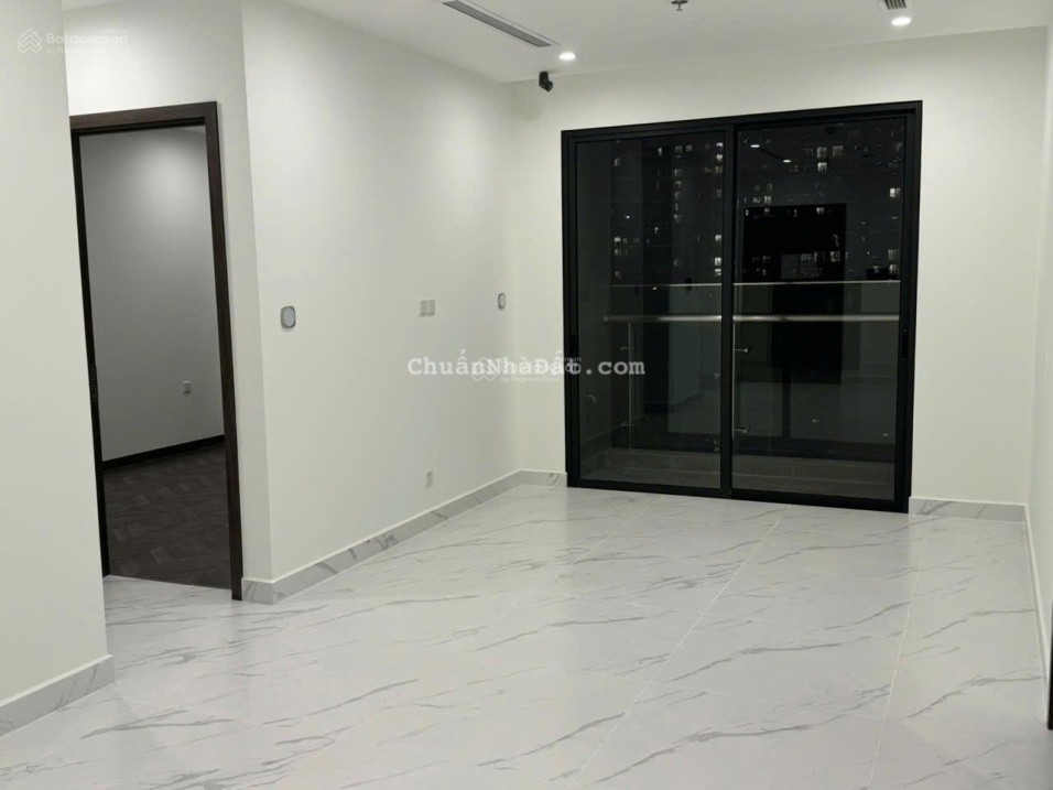 Chủ nhà kẹt tiền bán căn 2PN rẻ nhất The Beverly -Vinhome Grand Park 80m2 chỉ 4,2 tỷ. LH 0912 381 ***