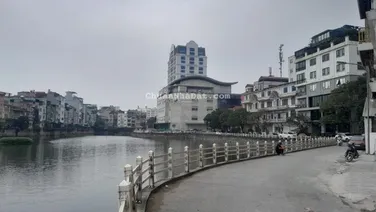 Nhà ven hồ Ngọc Lâm, Long Biên, 75m2*5T, 27 tỷ. Gara, thang máy.