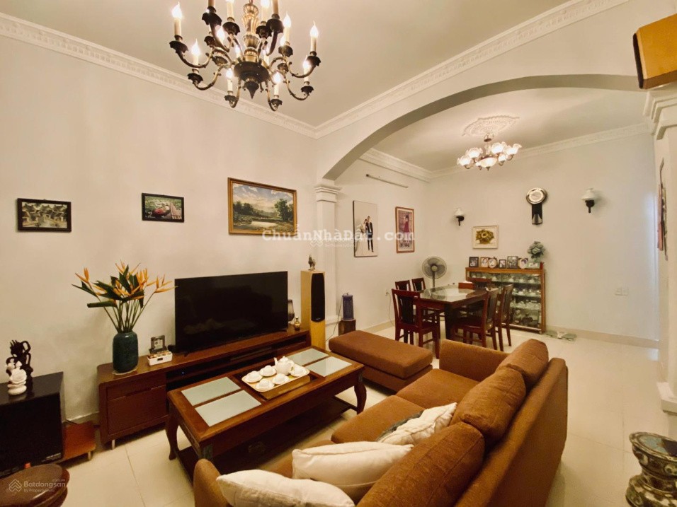 NHÀ ĐẸP YÊN LẠC - TRUNG TÂM HAI BÀ TRƯNG - VÀI BƯỚC RA Ô TÔ - DT 51M -GIÁ CHÀO CỰC TỐT CHỈ 12.3 TỶ!