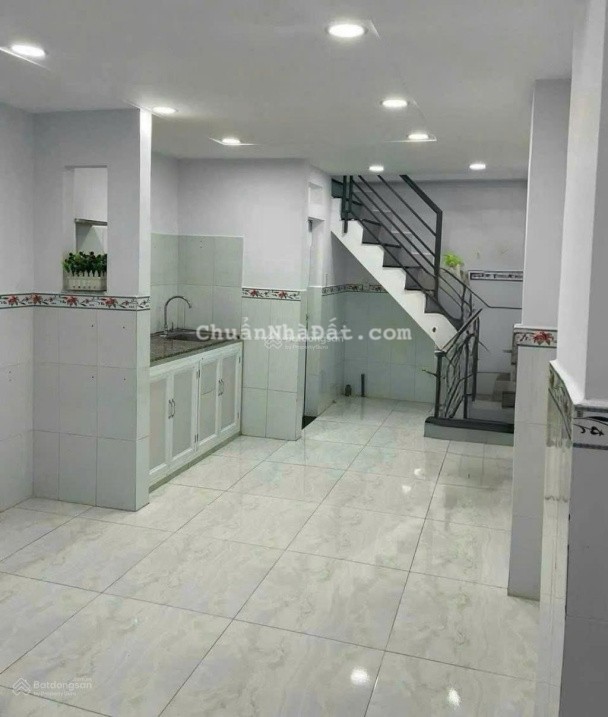 Bán nhà riêng tại Bình Hưng Hòa A, 3,4 tỷ, 30m2, giá tốt hot