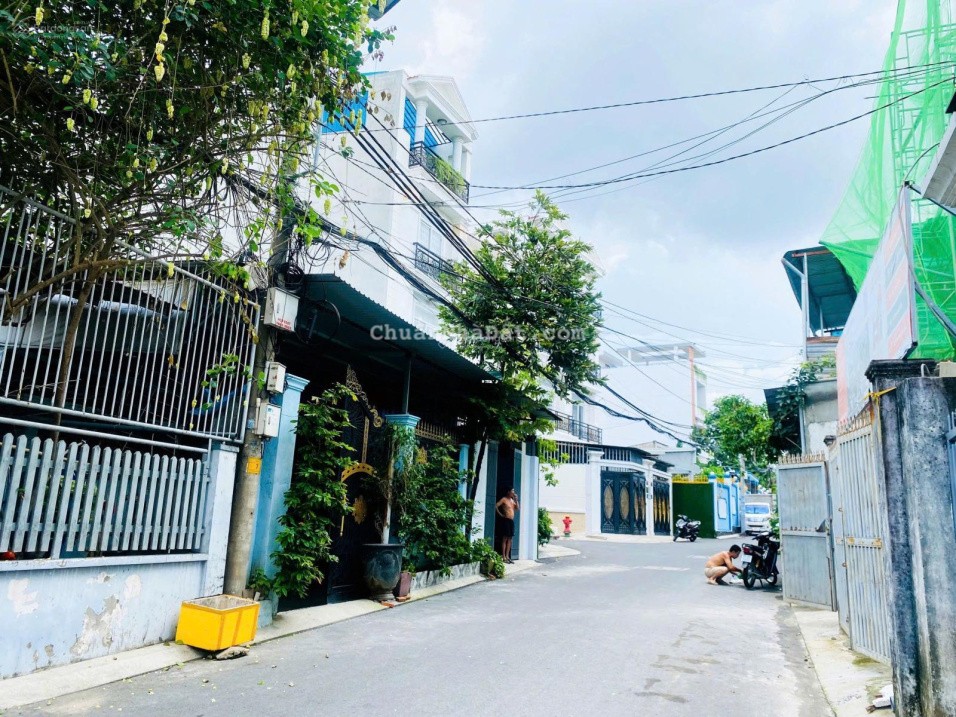 Đặng Văn Bi nhà 2 tầng góc 3 MT - Thu Nhập Sắn 12tr/th - đườg nhựa ô tô vô tận nhà - cạnh ga Metro