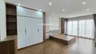 Bán nhà Việt Hưng, Long Biên: 40m2, 5 tầng, 6.8 tỷ, ô tô đỗ cổng, nhà đẹp ở ngay, 0944 311 ***