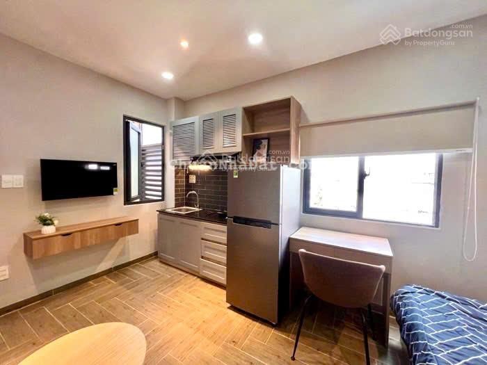 Ngộp giảm "1 tỷ"! Bán đất tặng CHDV 4 tầng 100m2 - 12 CHDV dòng tiền 70tr/tháng - Ngay ĐH Hồng Bàng