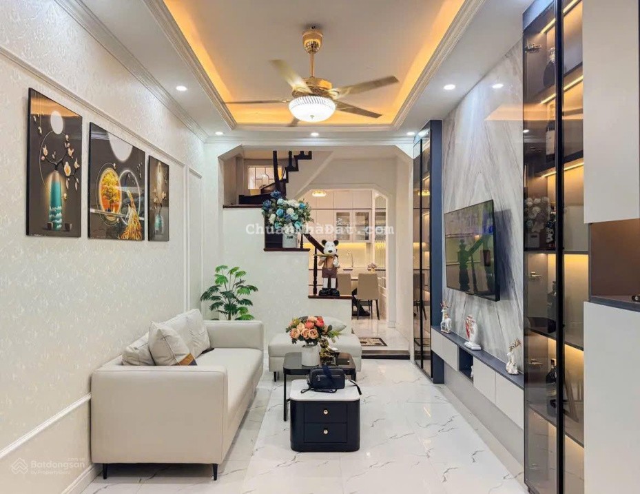 Bán nhà mới Mỹ Đình, Nam Từ Liêm 40m2 x 4 tầng full nội thất gần SVĐ Mỹ Đình, giá chỉ 8.1 tỷ