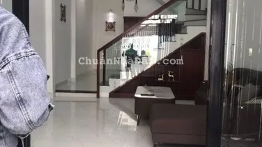 BÁN NHÀ ĐẸP 3 TẦNG QUẬN 9 - FULL NỘI THẤT CAO CẤP-5,5 tỷ