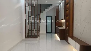 Nhà mới lô góc ngõ rộng 3m cách mặt phố 30m