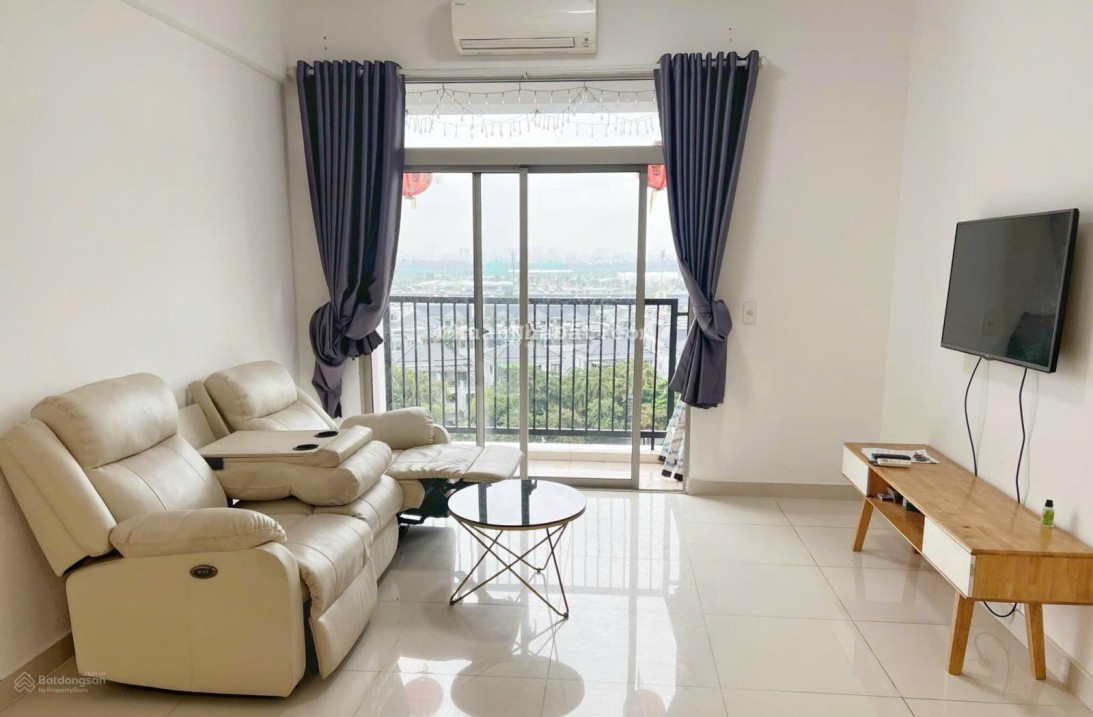 Hiếm căn 2PN1WC duy nhất bán tại PARCSpring nội thất dính tường tầng view thoáng mát. Sổ hồng riêng