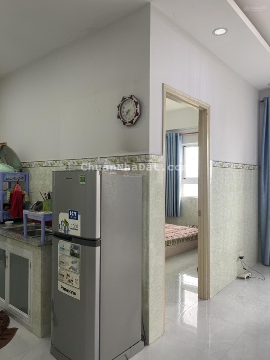 Bán căn 55m2, DT 2PN - 2WC HQC Plaza giá 1.350 tr, đã có sổ hồng sang tên ngay. Liên hệ 0937 379 ***