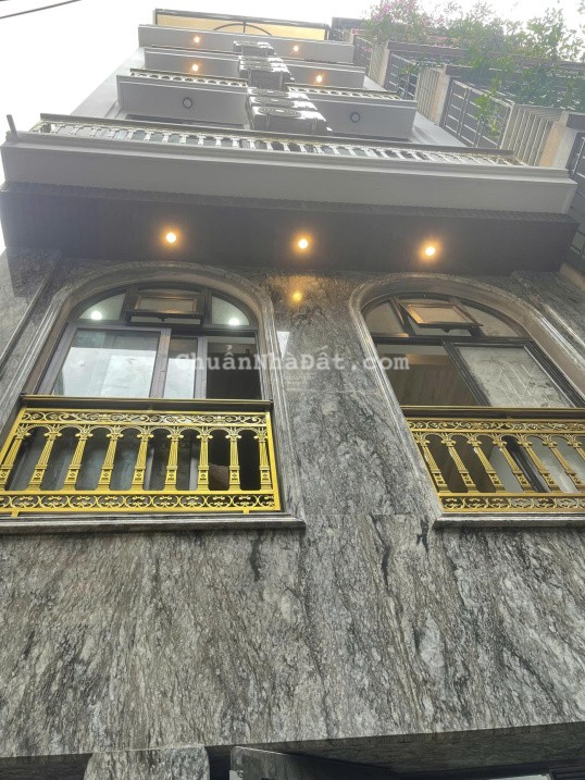 Căn hộ dịch vụ Nguyễn Lân - Trường Chinh 18 phòng khép kín