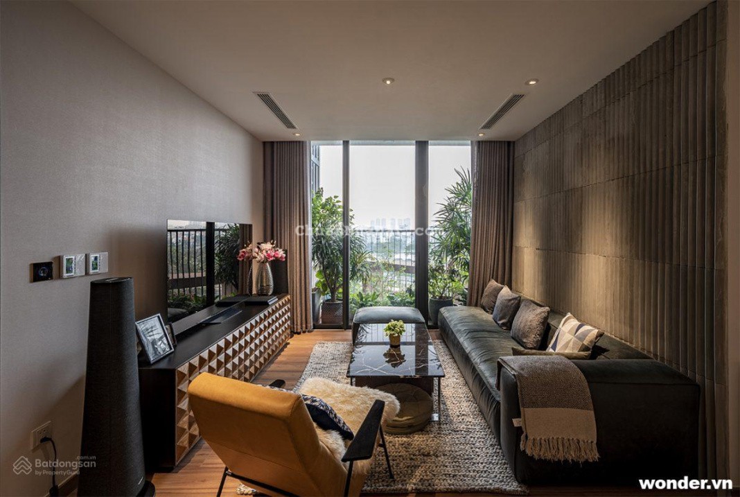 Chính chủ bán căn góc Eco Green Sài Gòn 3PN, 87m2 , full nội thất, giá 5.9 tỷ thu về.Lh 0946 867 ***