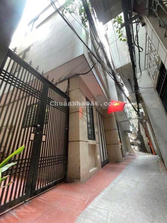 Hiếm! Nguyễn Chí Thanh - lô góc 2 thoáng, phân lô vuông vắn, ngõ to thông, dân xây 5 tầng, full NT