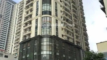 Bán căn hộ 143m2 tầng trung, view nhìn thẳng sang ga tàu điện, giá tốt. Xem nhà: 0367 183 ***