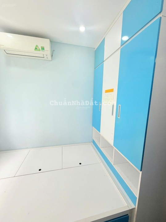 Cần bán gấp căn hộ chung cư Thanh Hà, 62m2, giá hơn 2,4 tỷ.