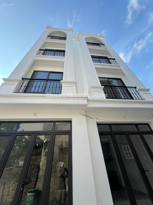 Chỉ 3.25 tỷ sở hữu căn nhà lô góc. Ôtô đỗ cửa tại Phụng Châu - Chương Mỹ, gần ĐH TDTT, QL6. 32m2*4T