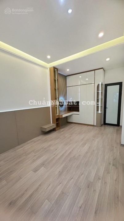 Bán gấp nhà riêng ở Đường Ngọc Hà, Ba Đình, Hà Nội, 5 tỷ, 26 m2