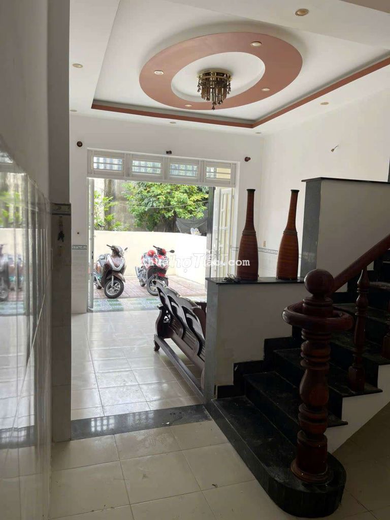 Cần bán nhà hẻm đường 14 phước bình quận 9