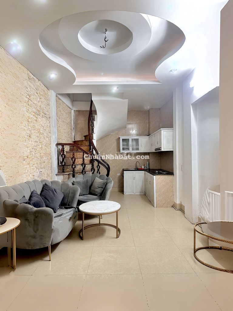 Chính chủ cho thuê nhà nguyên căn ngõ 255 Lĩnh Nam