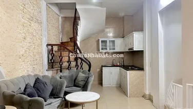 Chính chủ cho thuê nhà nguyên căn ngõ 255 Lĩnh Nam