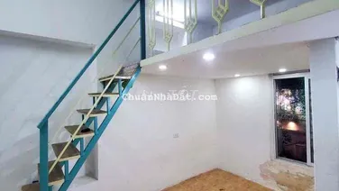 Cần cho thuê nhà trong khu tập thể Lý Nam Đế