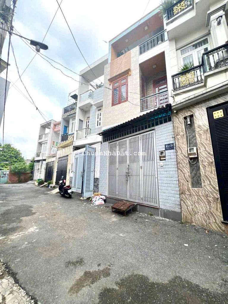 Bán nhà rẻ ngang giá đất 2 tầng hẻm oto tận 68m2 Sát KDC Sông Đà HBC