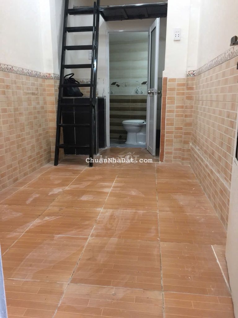 Cho thuê nhà hẻm 68/280A2 Trần Quang Khải P.Tân Định Quận 1giá 5tr