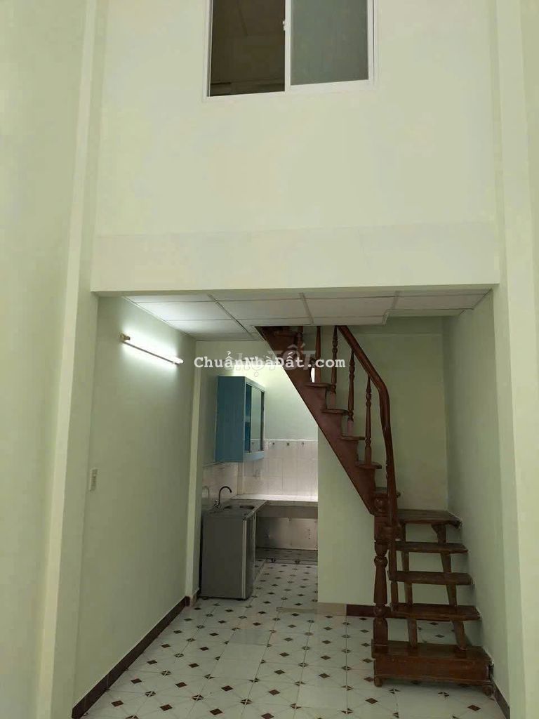 CHO THUÊ NHÀ HẺM 2 XE MAY, 1 XET, TRẦN ĐÌNH XU Q.1