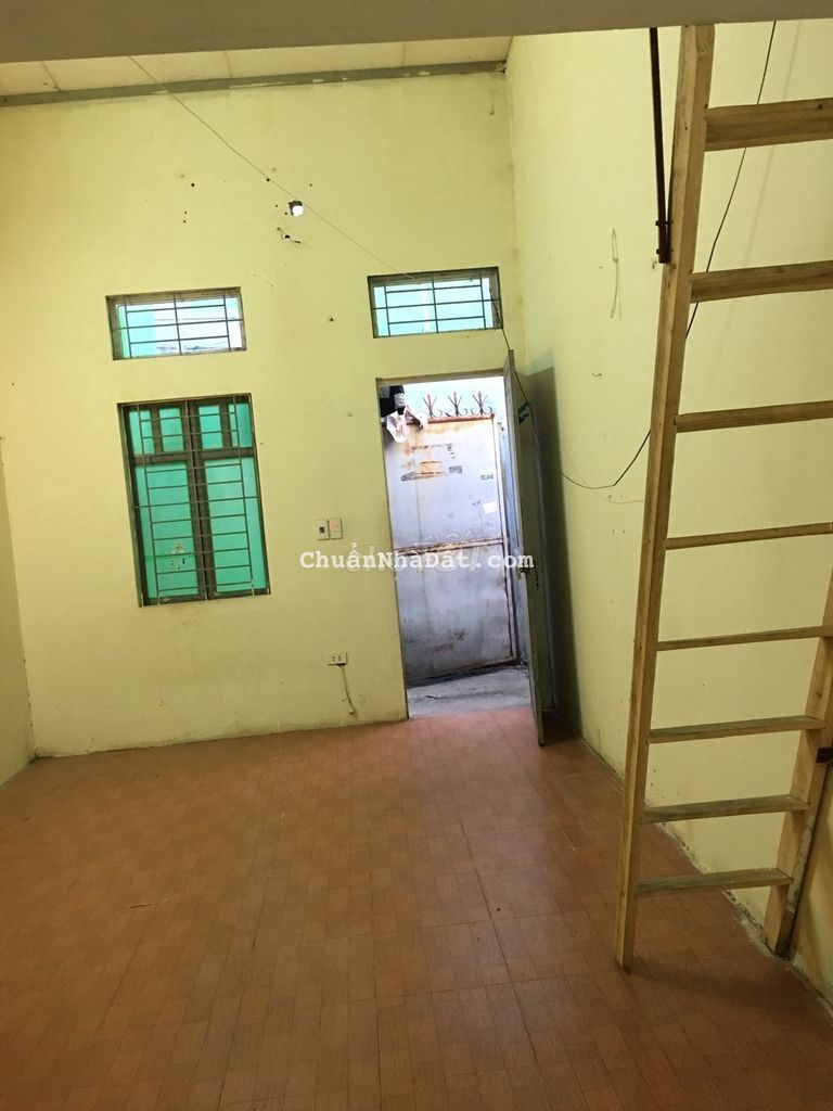 cho thuê nhà khép kín tại Xuân La