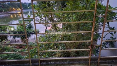 Cho thuê nhà sân vườn ngõ 153 Dương Văn Bé