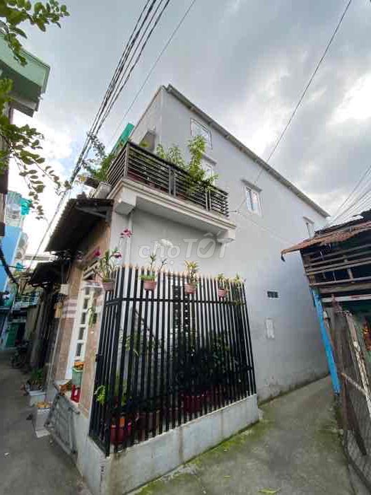 CHỦ NGỘP BANK CẦN RA ĐI NHÀ 4,5 x 18m DTCN 81m2 NGAY LÒ GỐM QUẬN 6